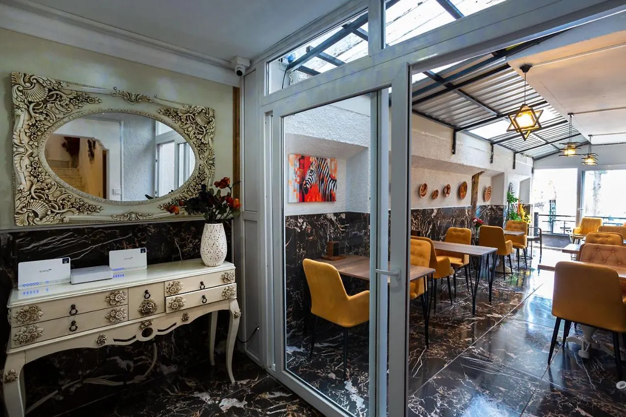 Отель 8 Rooms House Balcova